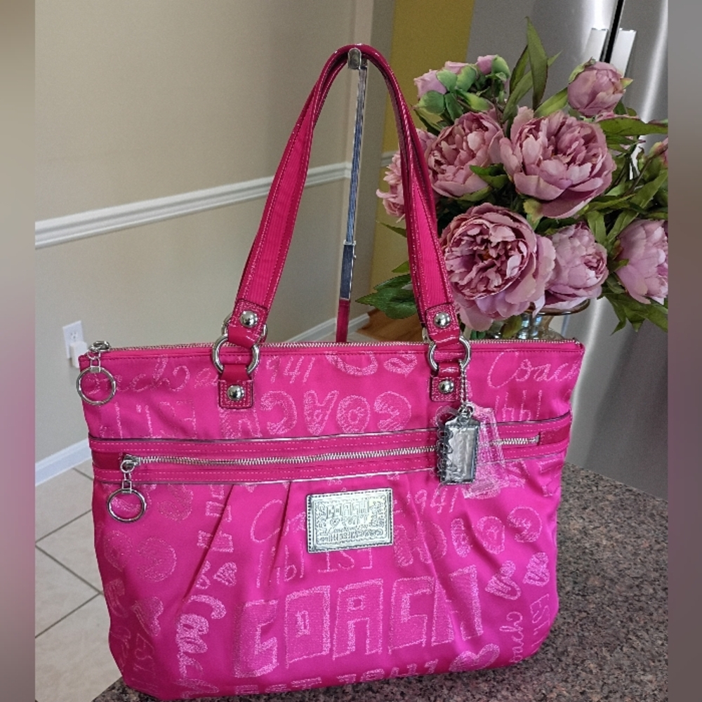 Coach Poppy Storypatch Hot Pink Glam Limited Edition Tote - Picture 3 of 17